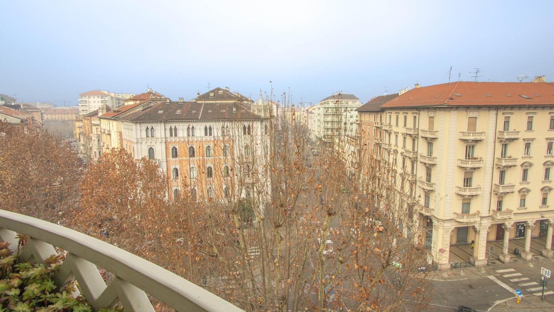 Large and bright panoramic apartment in Turin